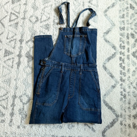 Forever 21 Dark Wash Denim Overalls - Picture 1 of 7